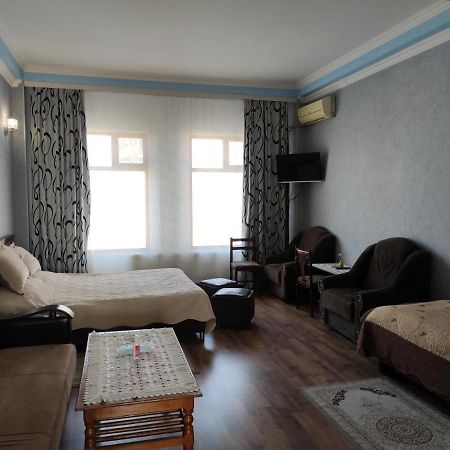 Dost Evi Motel Şǝki Eksteriør bilde