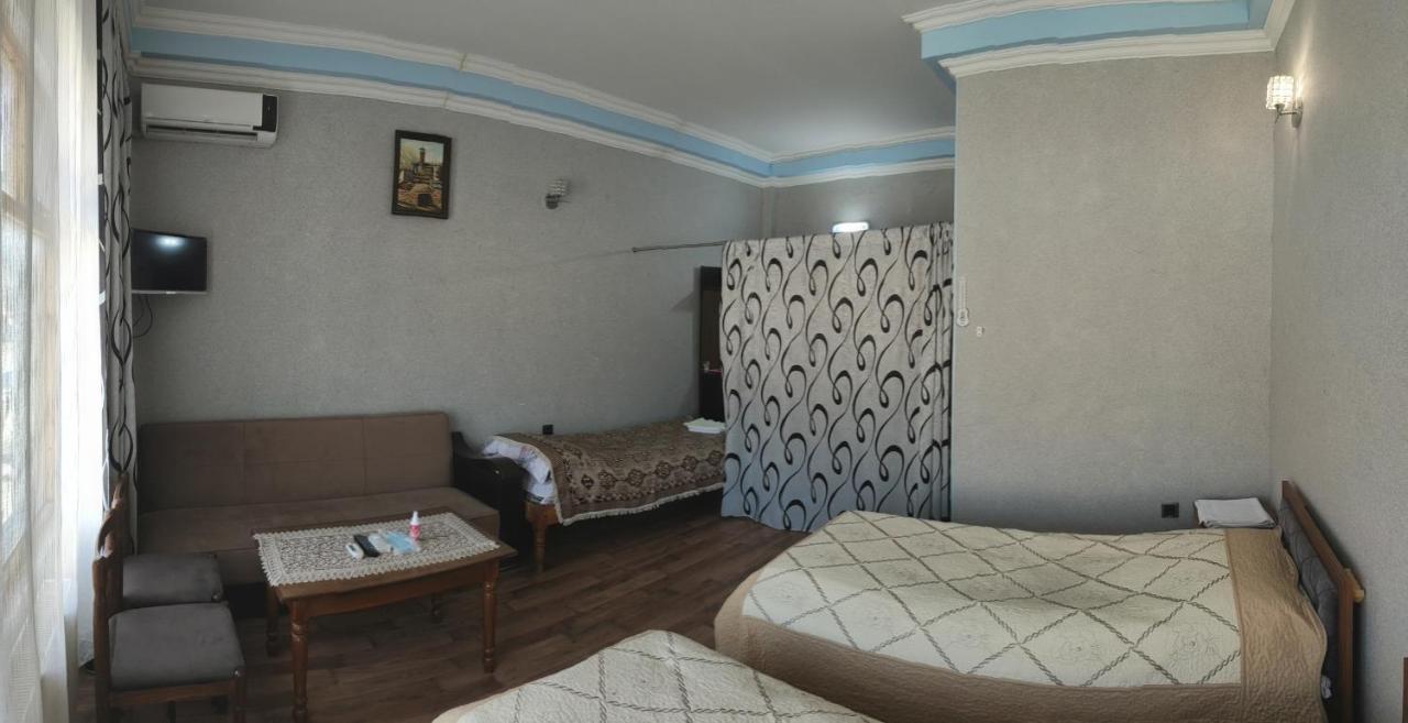 Dost Evi Motel Şǝki Eksteriør bilde