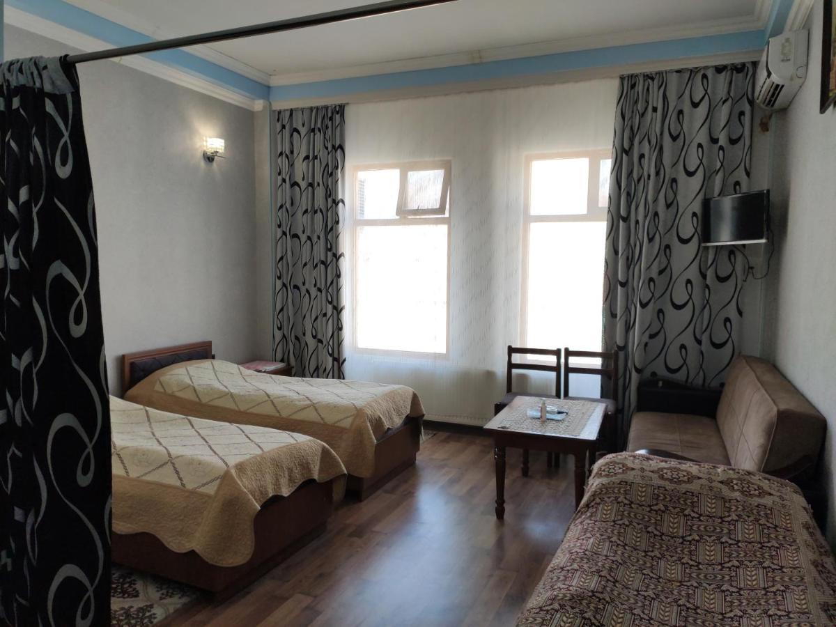 Dost Evi Motel Şǝki Eksteriør bilde
